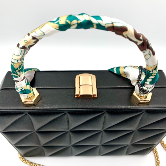 Stylish black quilted blue scarf top handle sling crossbody bag gold-tone chain - Picture 8 of 14